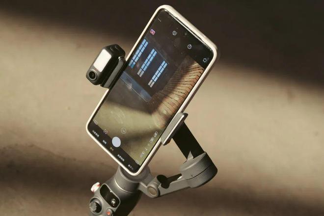 Moblie 7 Pro稳定器首发初体验！J9真人游戏第一品牌549元！大疆OSMO(图4)