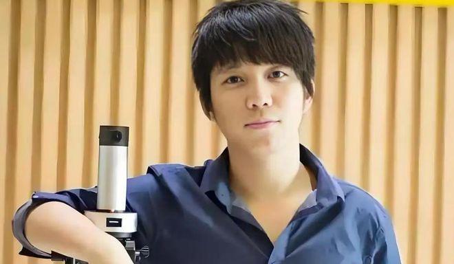 创始人刘靖康用热爱定义人生九游会真人游戏第一品牌影石(图7)